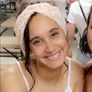 Meet your Posher, Jamere